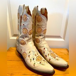 Luchesse 1883 embroidered cowgirl boots